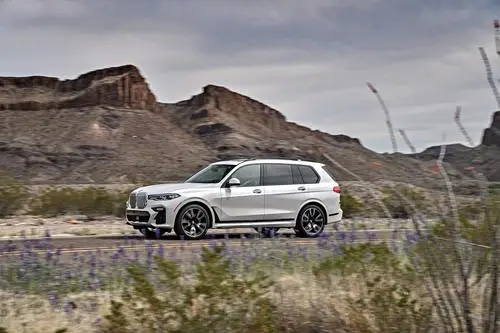 2019 BMW X7 xDrive 50i Wall Poster picture 969249