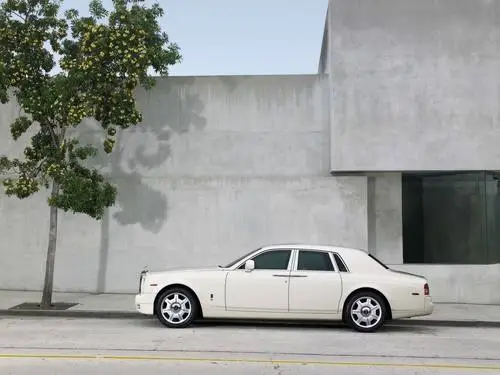 2009 Rolls-Royce Phantom Women's Colored Hoodie - idPoster.com