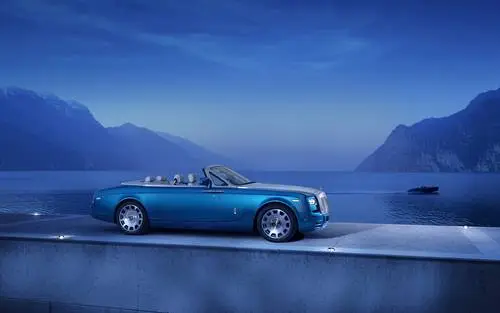 2014 Rolls Royce Phantom Drophead Coupe Women's Colored Hoodie - idPoster.com