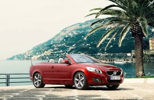 2010 Volvo C70 Wall Poster picture 102229