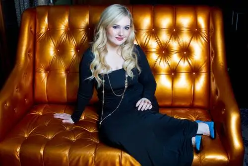 Abigail Breslin Wall Poster picture 339881