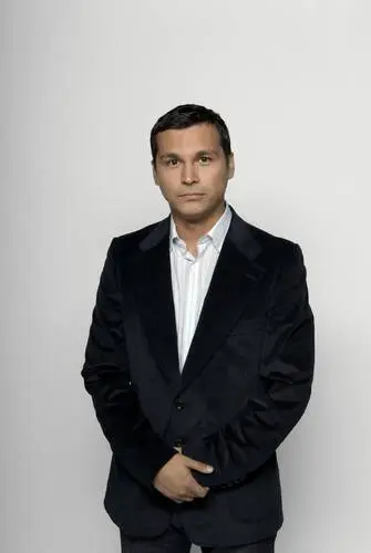 Adam Beach Wall Poster picture 905648