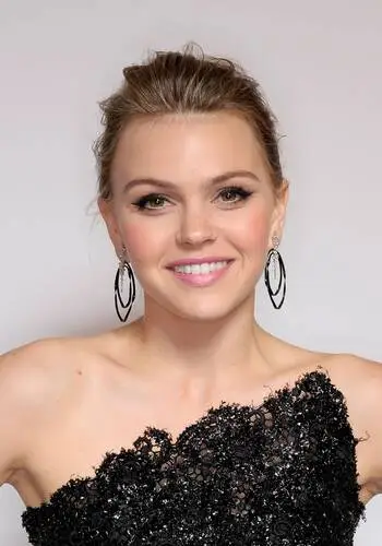 Aimee Teegarden Jigsaw Puzzle picture 340079