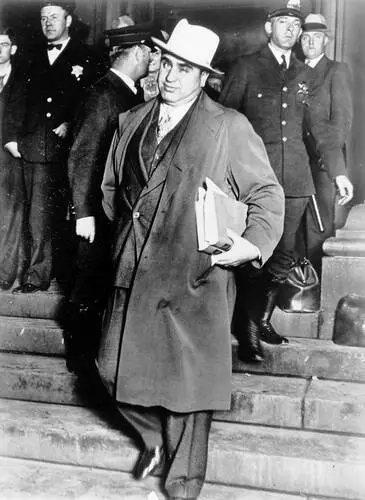 Al Capone Women's Colored Hoodie - idPoster.com