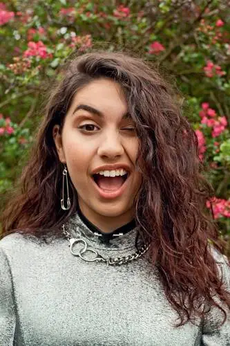 Alessia Cara Wall Poster picture 556752