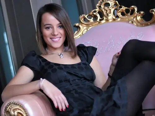 Alizee Jigsaw Puzzle picture 127090