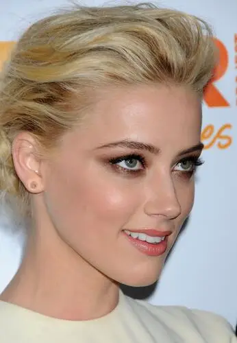 Amber Heard Computer MousePad picture 131841