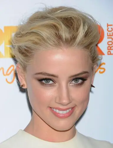 Amber Heard Wall Poster picture 131845