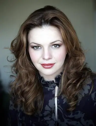 Amber Tamblyn Wall Poster picture 909213