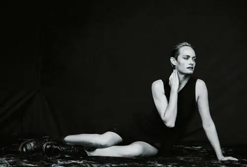 Amber Valletta Jigsaw Puzzle picture 342881
