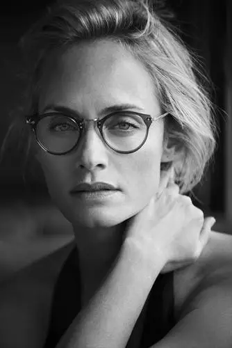 Amber Valletta Wall Poster picture 677956