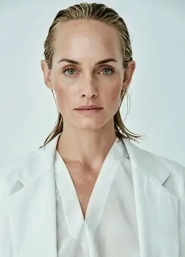 Amber Valletta Computer MousePad picture 700064