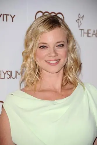Amy Smart Wall Poster picture 131957
