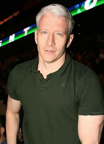 Anderson Cooper Men's Colored T-Shirt - idPoster.com