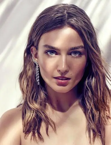 Andreea Diaconu Jigsaw Puzzle picture 700275