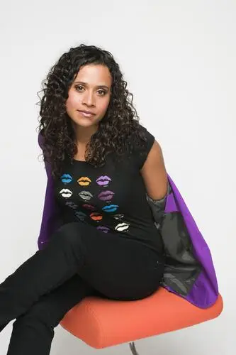 Angel Coulby Women's Colored  Long Sleeve T-Shirt - idPoster.com