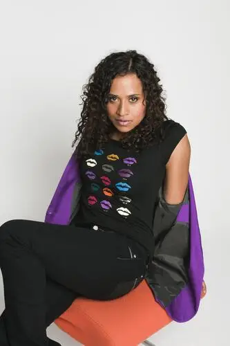 Angel Coulby Wall Poster picture 559195