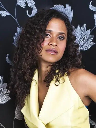 Angel Coulby Computer MousePad picture 559221