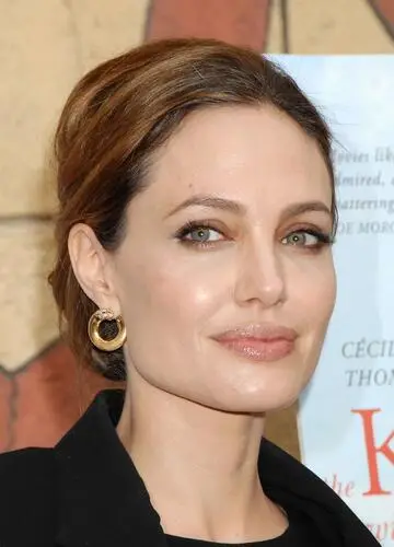 Angelina Jolie Jigsaw Puzzle picture 132150