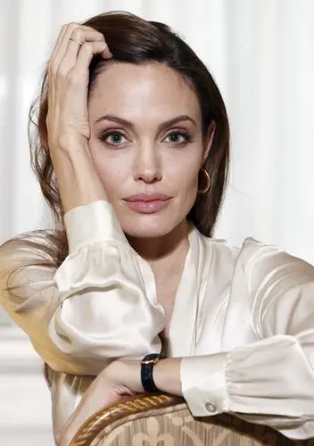 Angelina Jolie Jigsaw Puzzle picture 132174