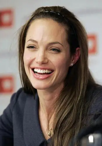 Angelina Jolie Jigsaw Puzzle picture 78441