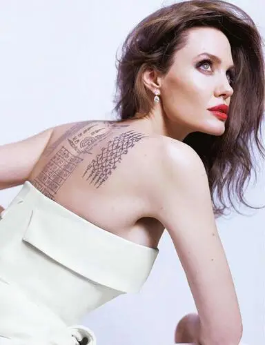Angelina Jolie Women's Colored Tank-Top - idPoster.com