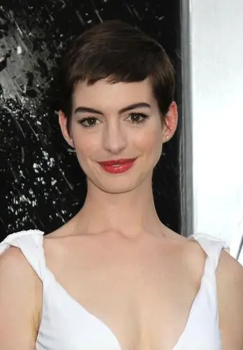 Anne Hathaway Wall Poster picture 165331