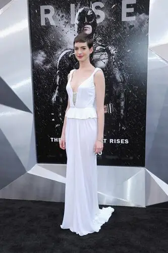 Anne Hathaway Wall Poster picture 165357