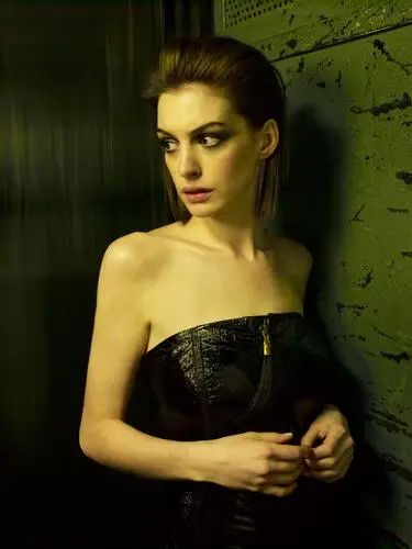 Anne Hathaway Wall Poster picture 242554