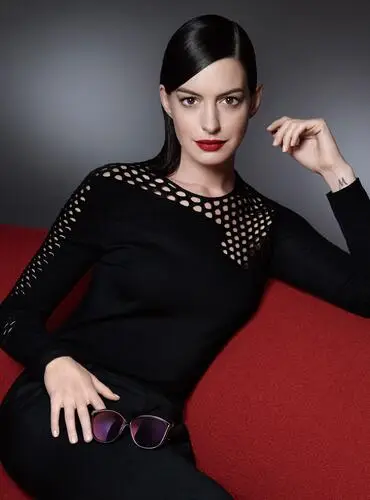 Anne Hathaway Computer MousePad picture 565249