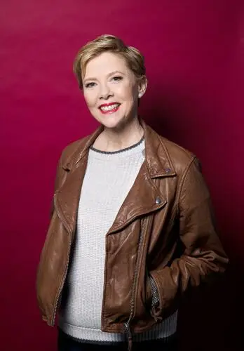 Annette Bening Wall Poster picture 902630