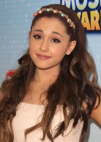 Ariana Grande Jigsaw Puzzle picture 237402