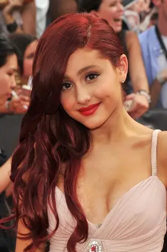 Ariana Grande Jigsaw Puzzle picture 237760