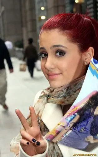 Ariana Grande Jigsaw Puzzle picture 303927