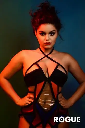 Ariel Winter Jigsaw Puzzle picture 560426