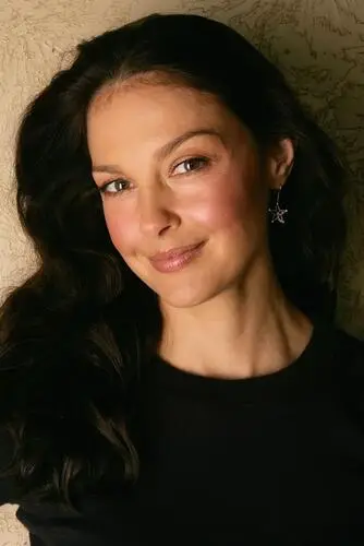 Ashley Judd Women's Colored Tank-Top - idPoster.com