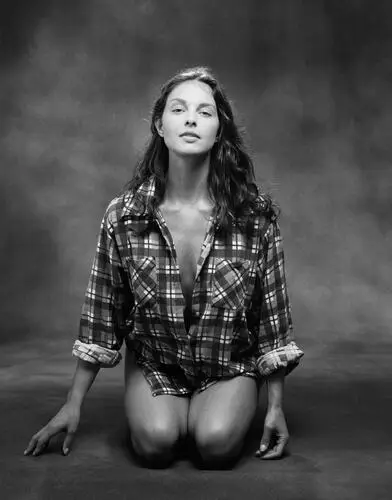 Ashley Judd White T-Shirt - idPoster.com