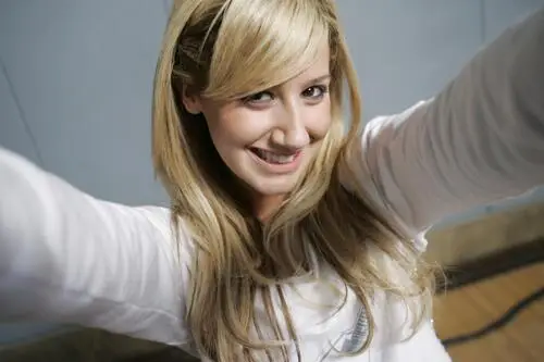 Ashley Tisdale Wall Poster picture 462990