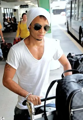 Aston Merrygold Wall Poster picture 155662