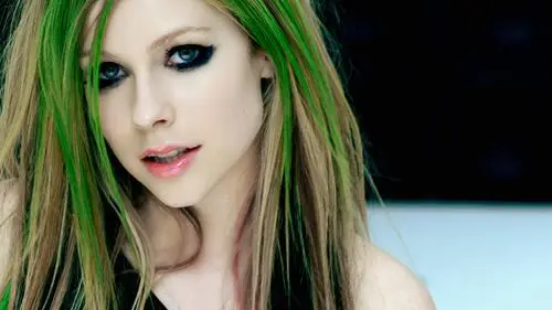 Avril Lavigne Women's Colored Hoodie - idPoster.com