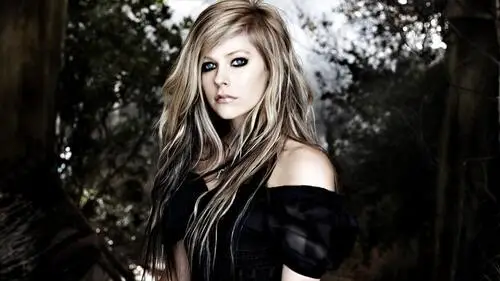 Avril Lavigne Wall Poster picture 155750