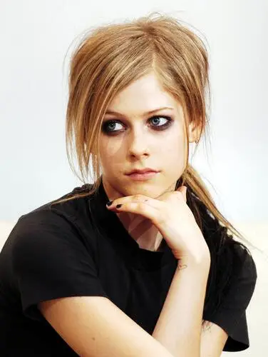 Avril Lavigne Women's Colored Hoodie - idPoster.com