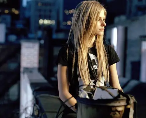 Avril Lavigne Wall Poster picture 3051
