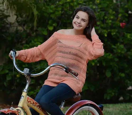 Bailee Madison Jigsaw Puzzle picture 567937