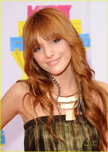 Bella Thorne Wall Poster picture 156003
