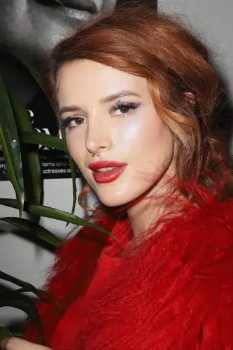 Bella Thorne Computer MousePad picture 792161