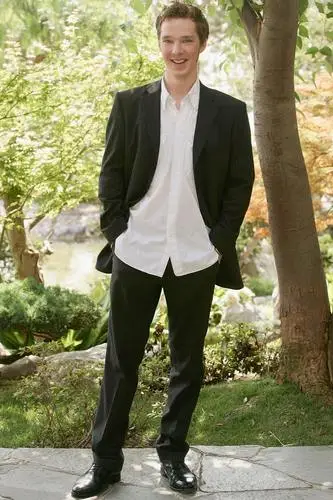 Benedict Cumberbatch Men's Colored  Long Sleeve T-Shirt - idPoster.com