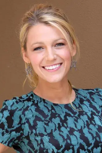 Blake Lively Computer MousePad picture 158808