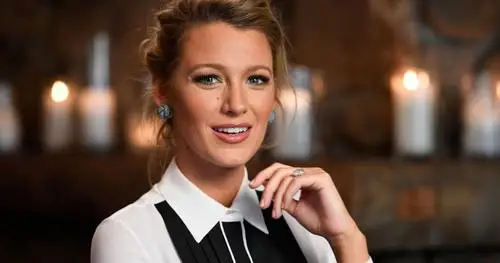 Blake Lively Computer MousePad picture 575324