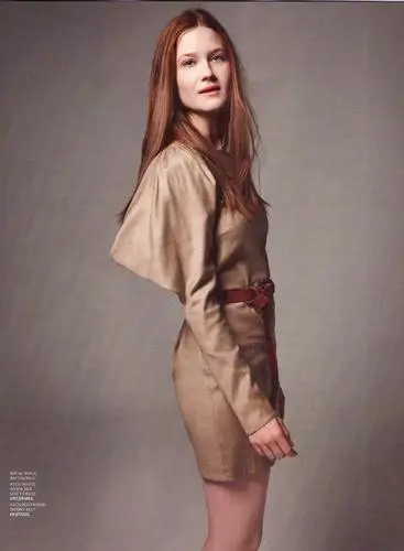 Bonnie Wright Wall Poster picture 195031